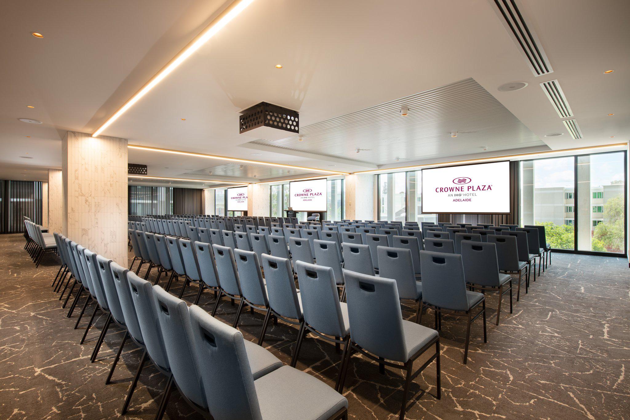 Фото Crowne Plaza by IHG Adelaide