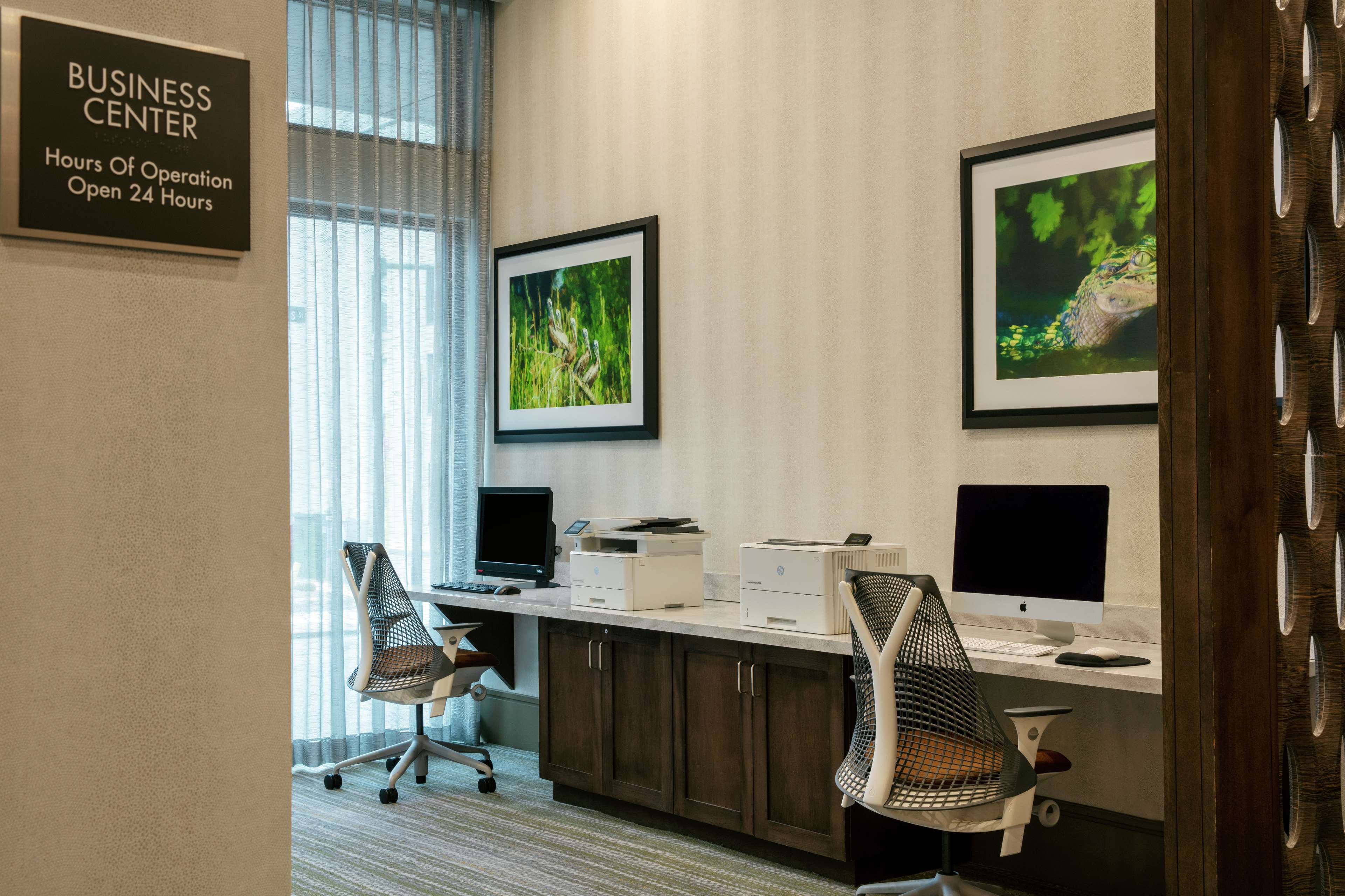 Фото Hilton Garden Inn Mobile Downtown