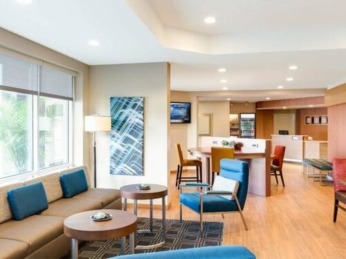 Гостиница TownePlace Suites Fort Worth University Area/Medical Center в Форт-Уэрт