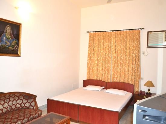 Фото Goroomgo Priyanshu Guest House Ruby