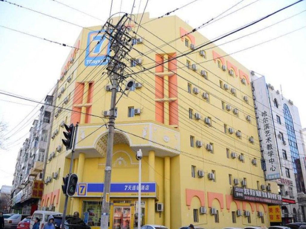 Фото отеля 1