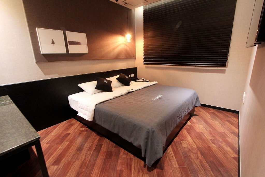 Фото Brown Dot Hotel Beomil