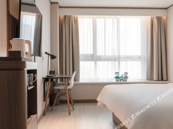 Фото Hanting Seasons Hotel Wuhan Optics Valley Branch