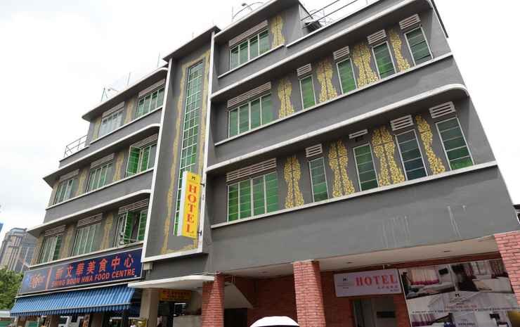 Фото Meriton Hotel