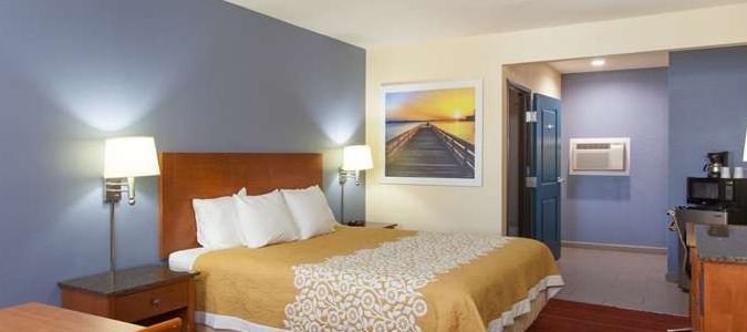 Фото Days Inn by Wyndham San Diego-East/El Cajon