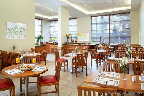 Внешний вид отеля Hotel ibis Santiago Providencia в Провиденсии, фото 2