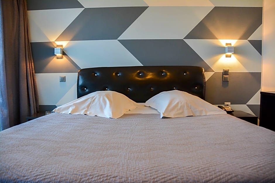 Фото Scorpios Hotel