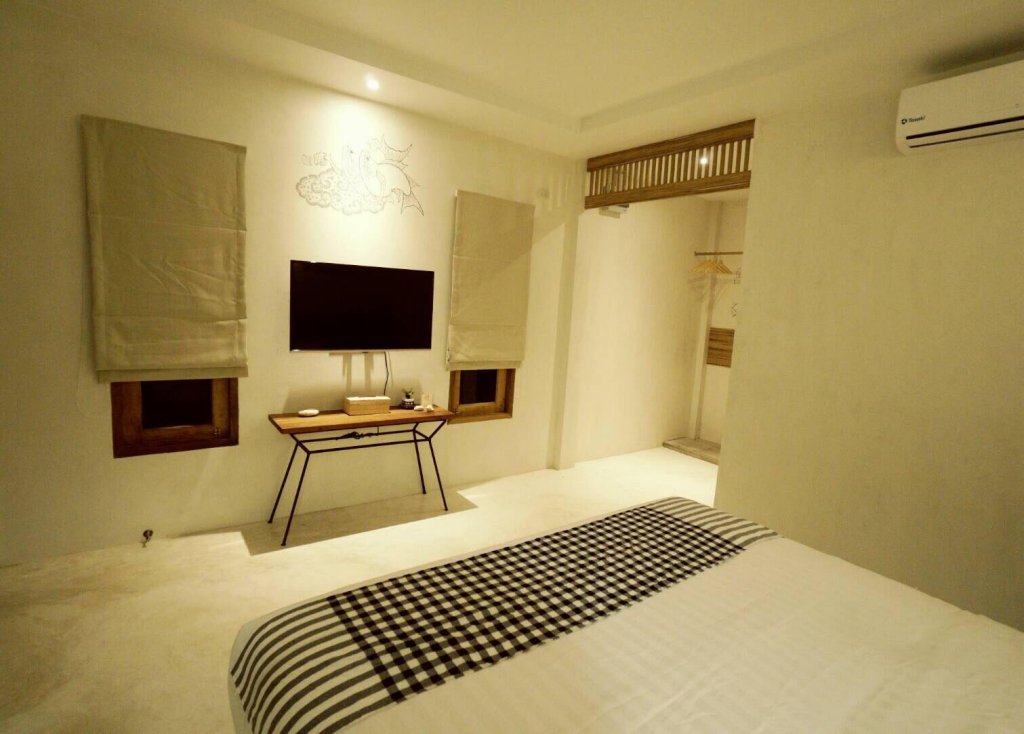 Фото Koh Ngai Paradise Beach Resort