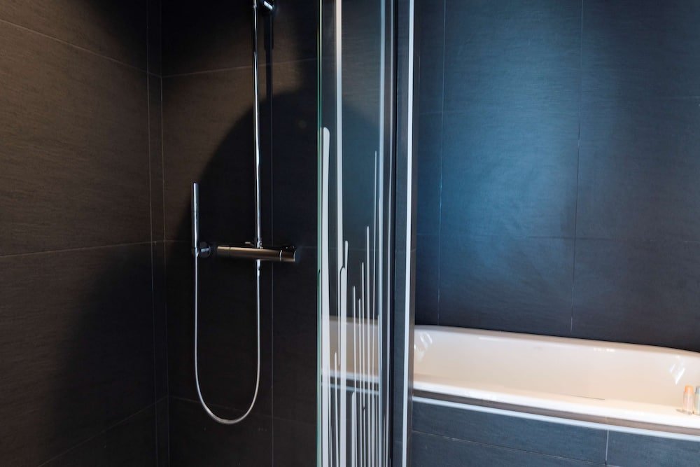 Фото Golden Tulip Montpellier Centre St Roch