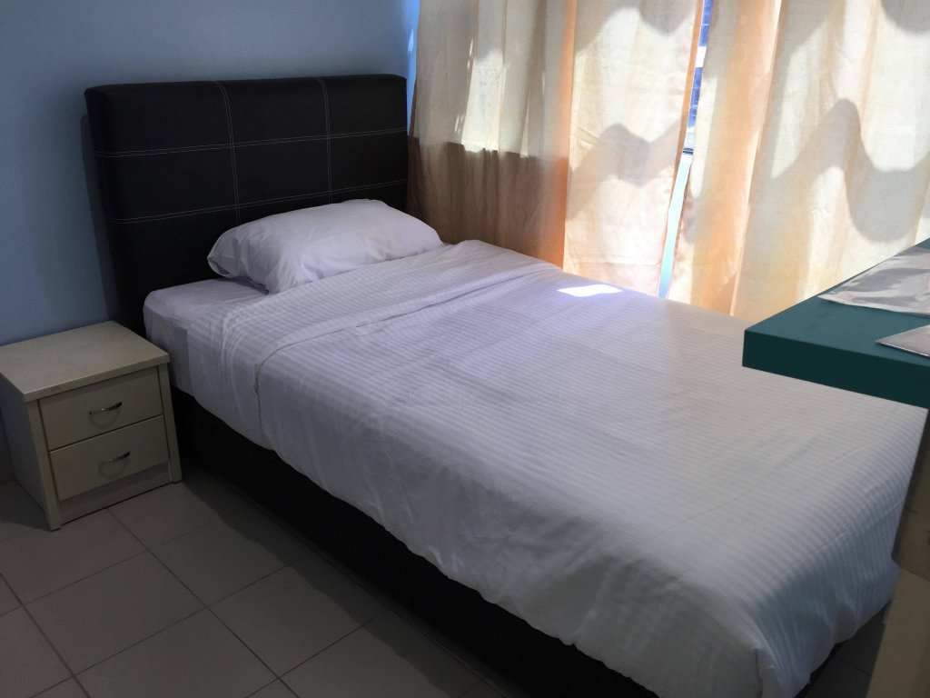Фото Miri Budget Inn