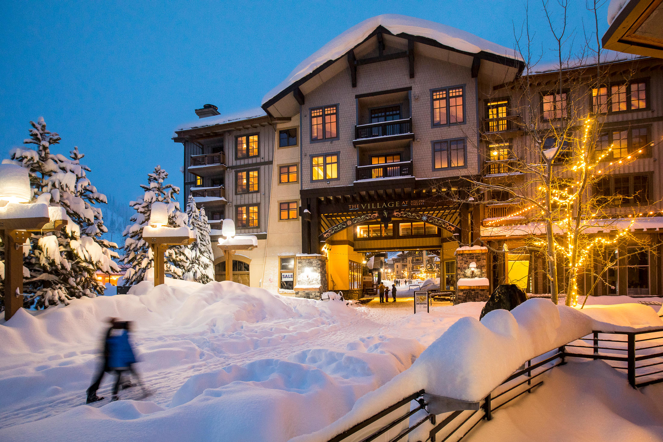 Фото The Village at Palisades Tahoe