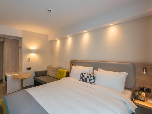 Фото Holiday Inn Express Wuppertal - Hauptbahnhof, an Ihg Hotel