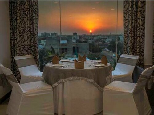 Гостиница Hotel Park Regent в Джайпуре