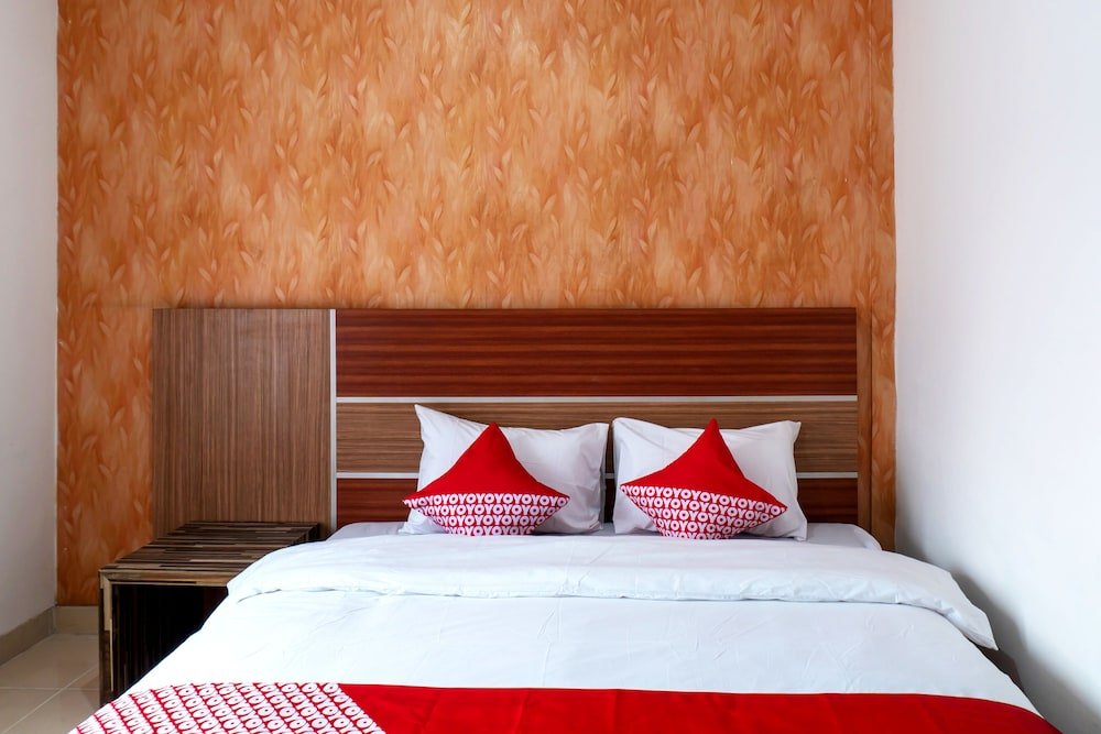 Фото Oyo 617 Sukaraja Residence Syariah