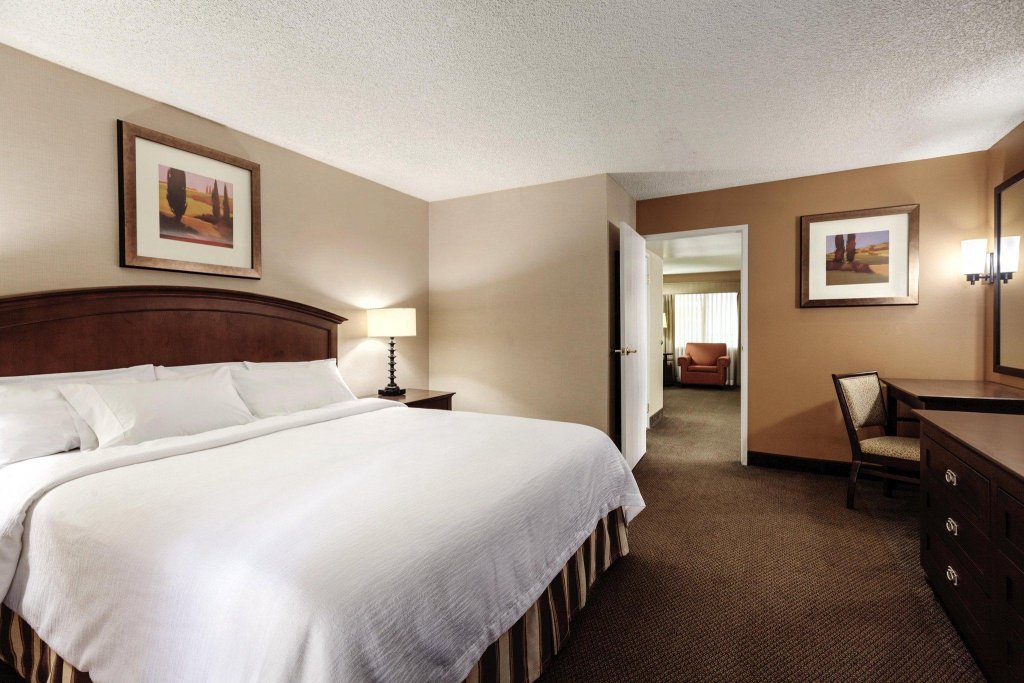 Фото Embassy Suites by Hilton Milpitas Silicon Valley