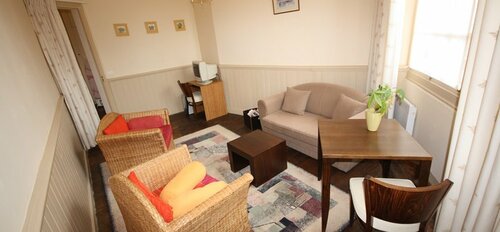 Гостиница Hotel du Parc в Динаре