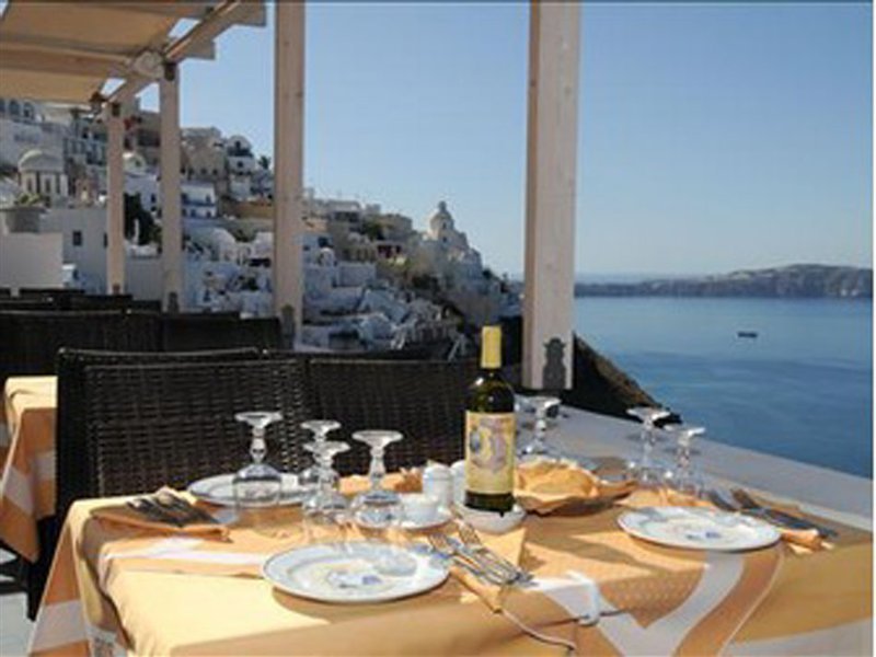 Фото Lava Suites and Lounge