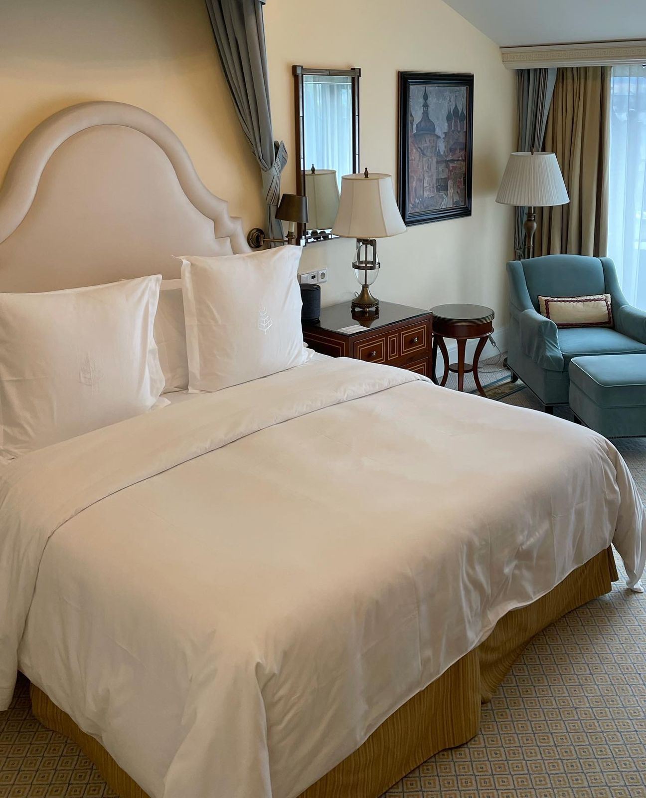 Фото Four Seasons Lion Palace St. Petersburg