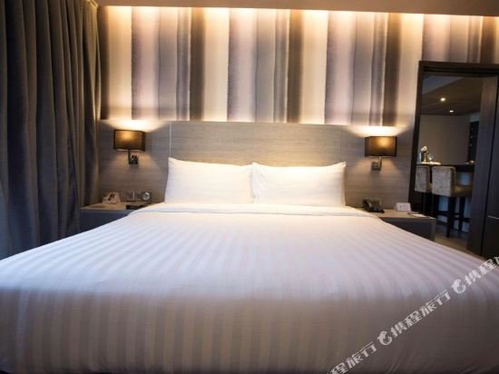 Фото Bai Hotel Cebu