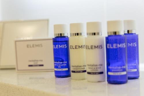 Фото Premier Suites Plus Rotterdam