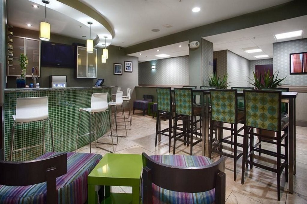 Фото Four Points by Sheraton Fort Lauderdale Airport - Dania Beach