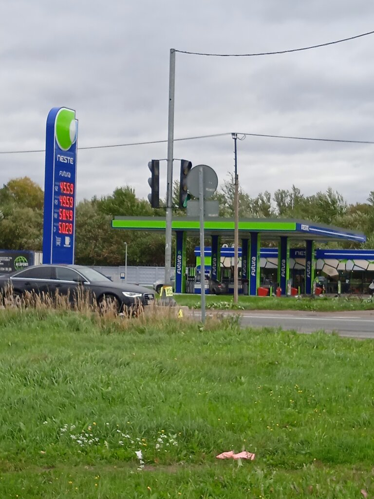 Gas station Neste, Saint Petersburg, photo