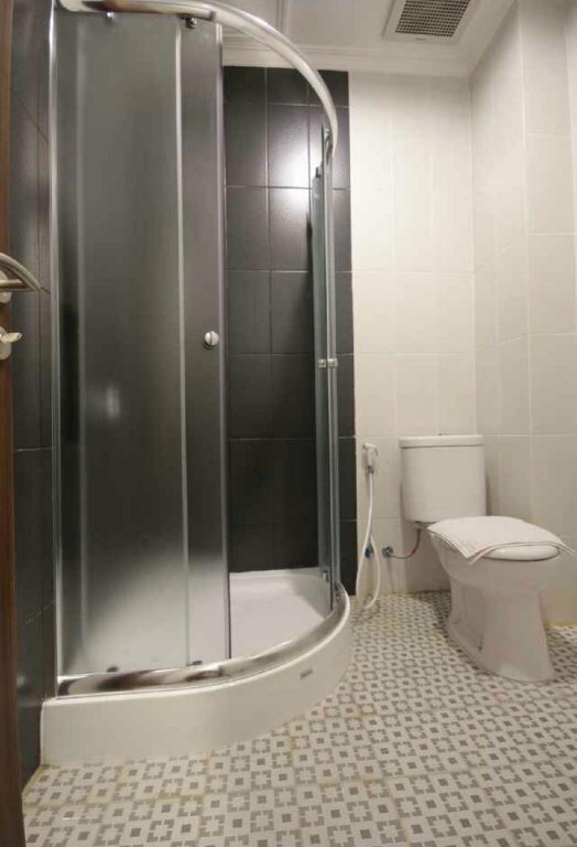 Гостиница Flamboyan Residence Cipete в Джакарте