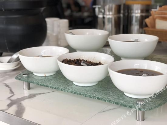 Фото Days Hotel & Suites Fraser Business Park Kuala Lumpur