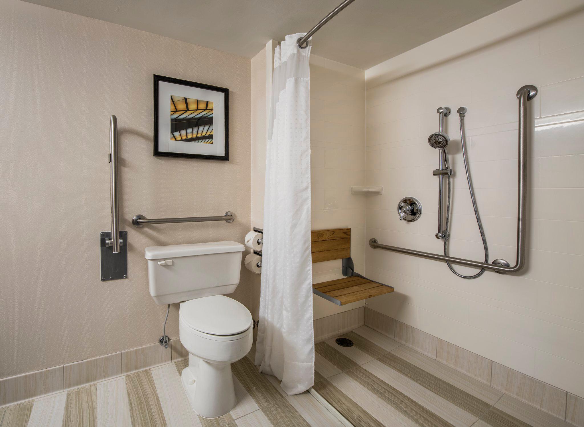 Фото Holiday Inn Winnipeg-South by ihg