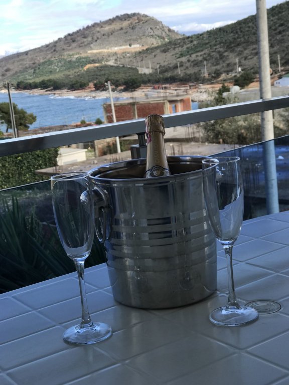 Фото Privé Hotel and Apartment