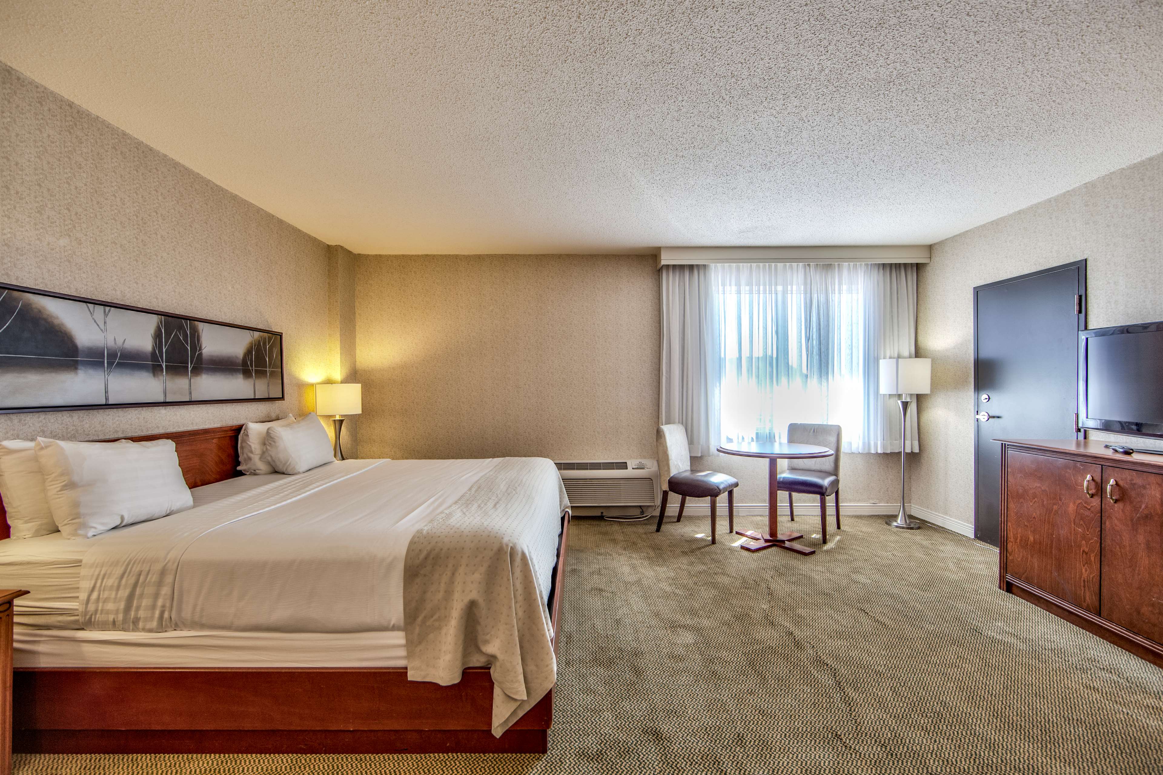 Фото Radisson Hotel Montreal Airport