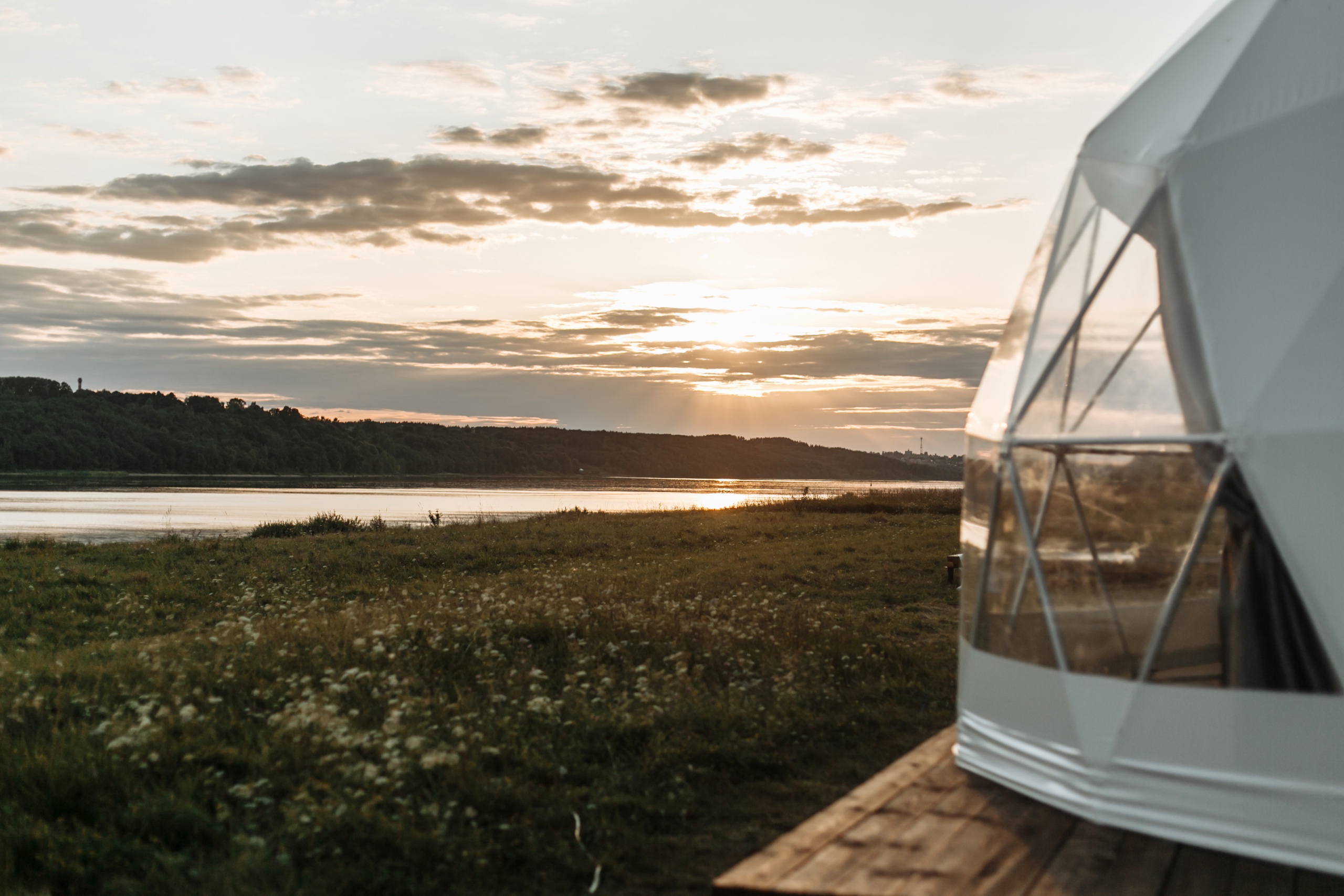 Фото Атмосфера