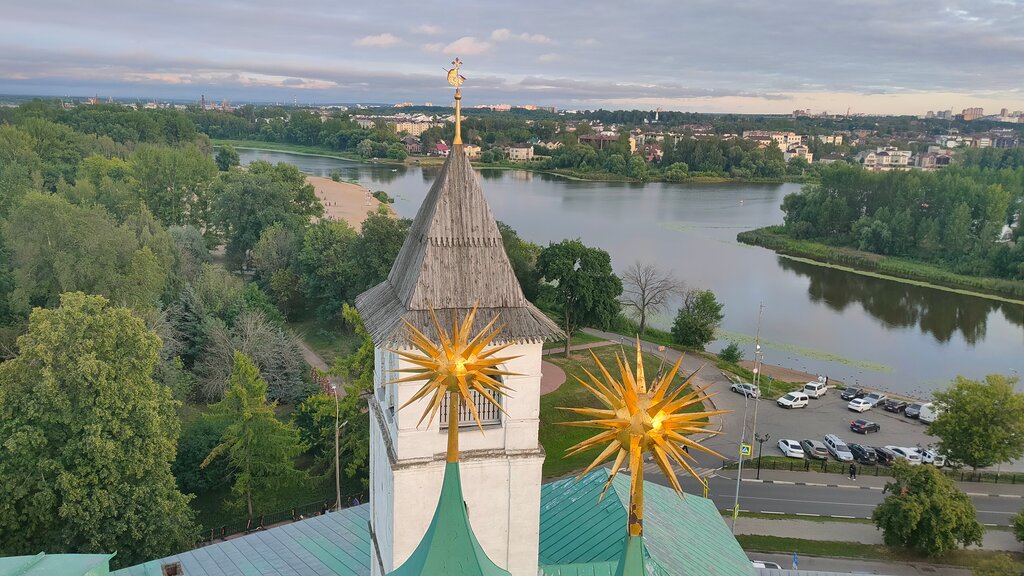 Landmark, attraction Spaso-Preobrazhensky monastery, Yaroslavl, photo
