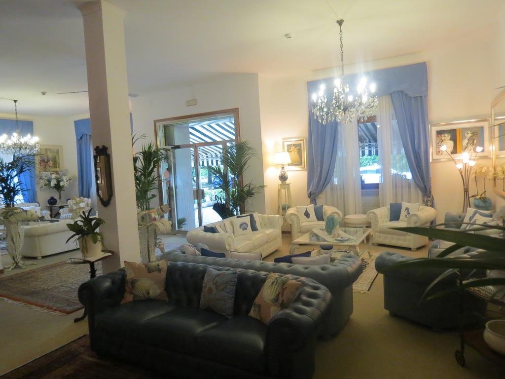 Фото Hotel Tirreno