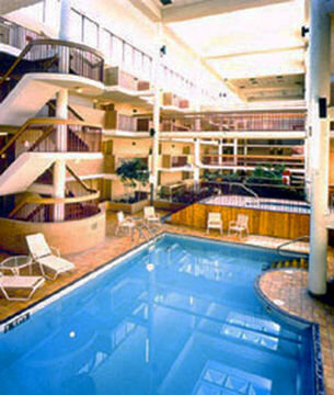 Фото Best Western Plus Village Park Inn