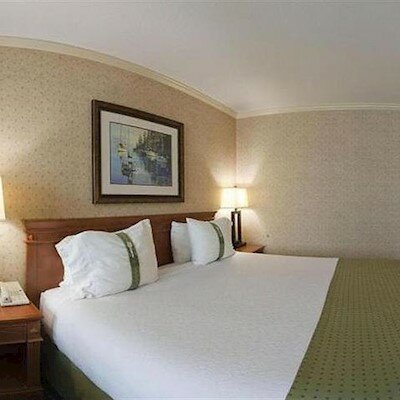 Фото Holiday Inn Vancouver Airport Richmond, an Ihg Hotel