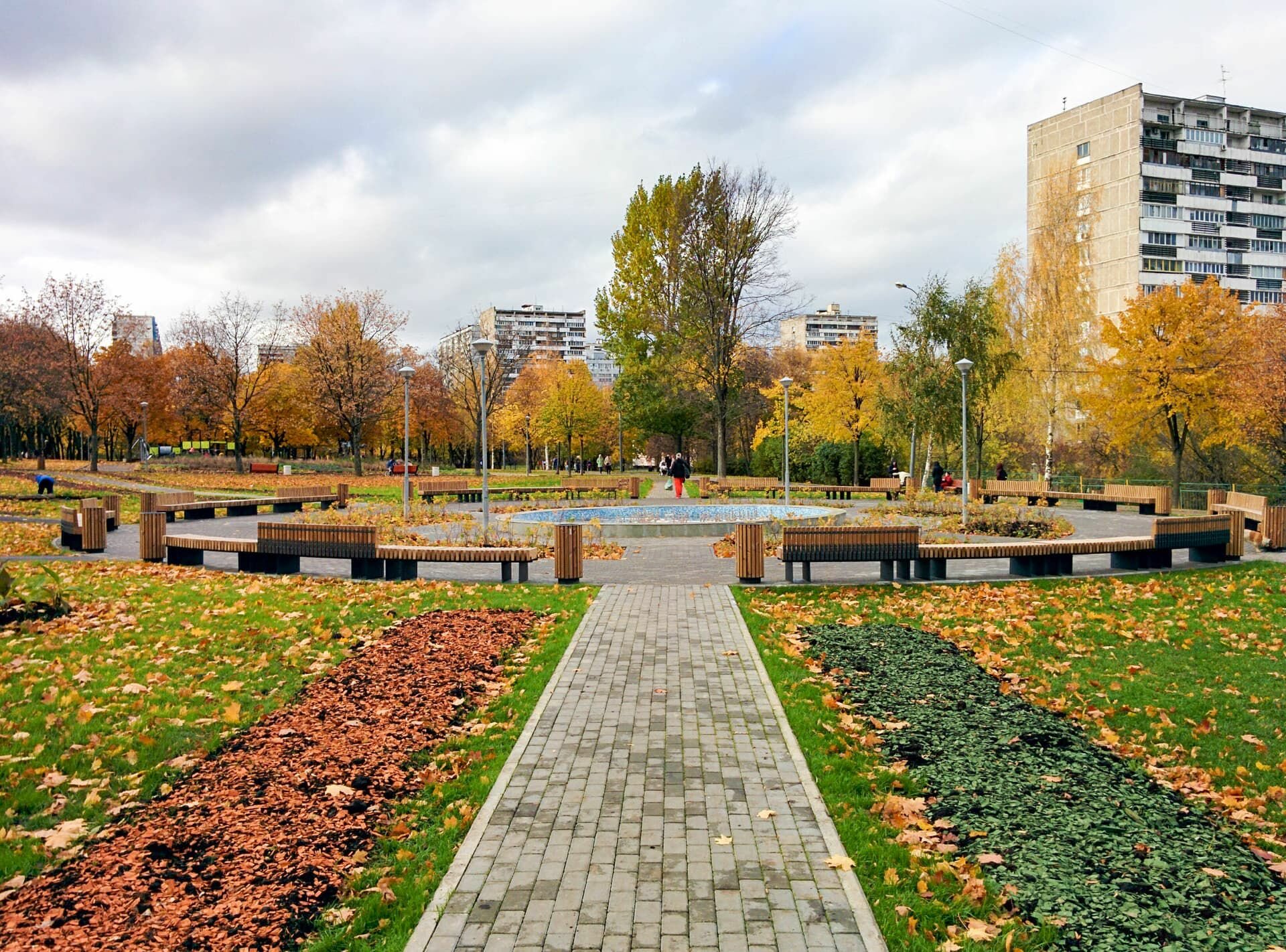 Парк победы ул юности 2в фото Photo: Парк 30-летия Победы, park, Moscow, Kirovogradskaya Street - Yandex Maps