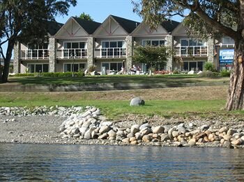 Фото Fiordland Lakeview