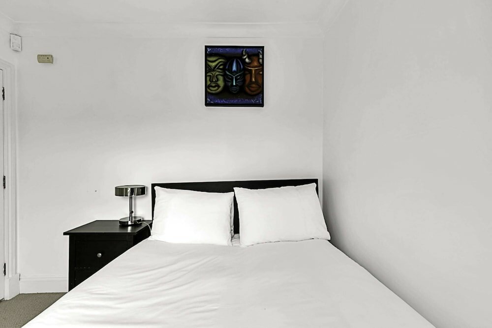 Фото Beautiful Two Bed Abode Near Chelsea