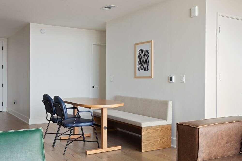 Фото City Limits by AvantStay