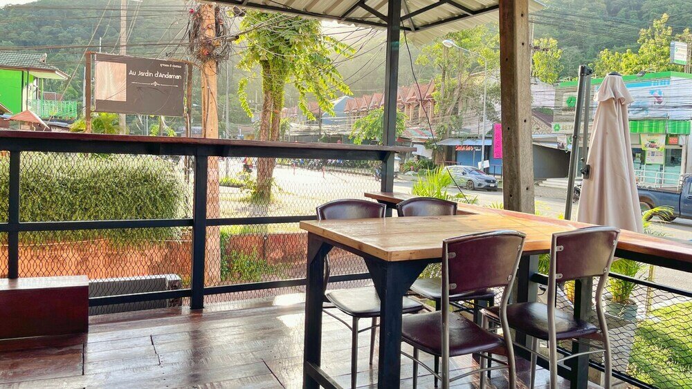 Фото Alpha Hostel Cafe&Bar