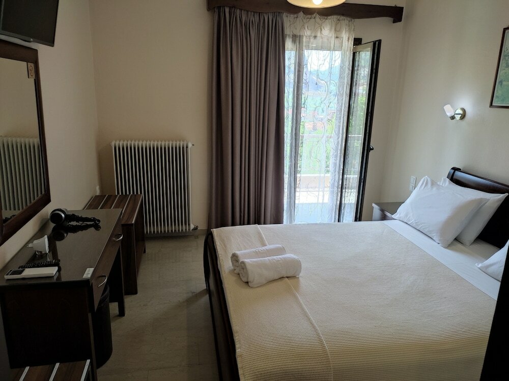 Фото Spartacus House