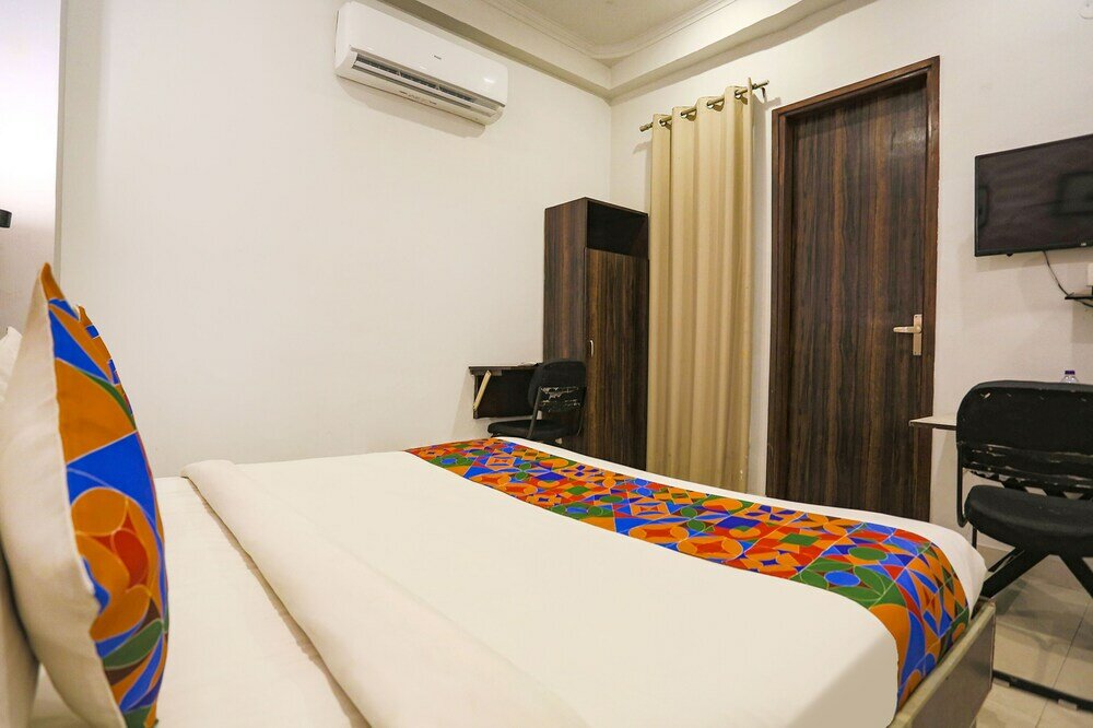 Фото Fabexpress Novel Suites