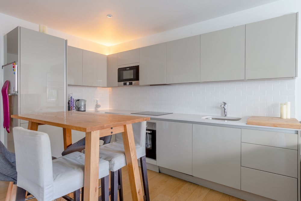 Фото Bright Flat in Elephant & Castle