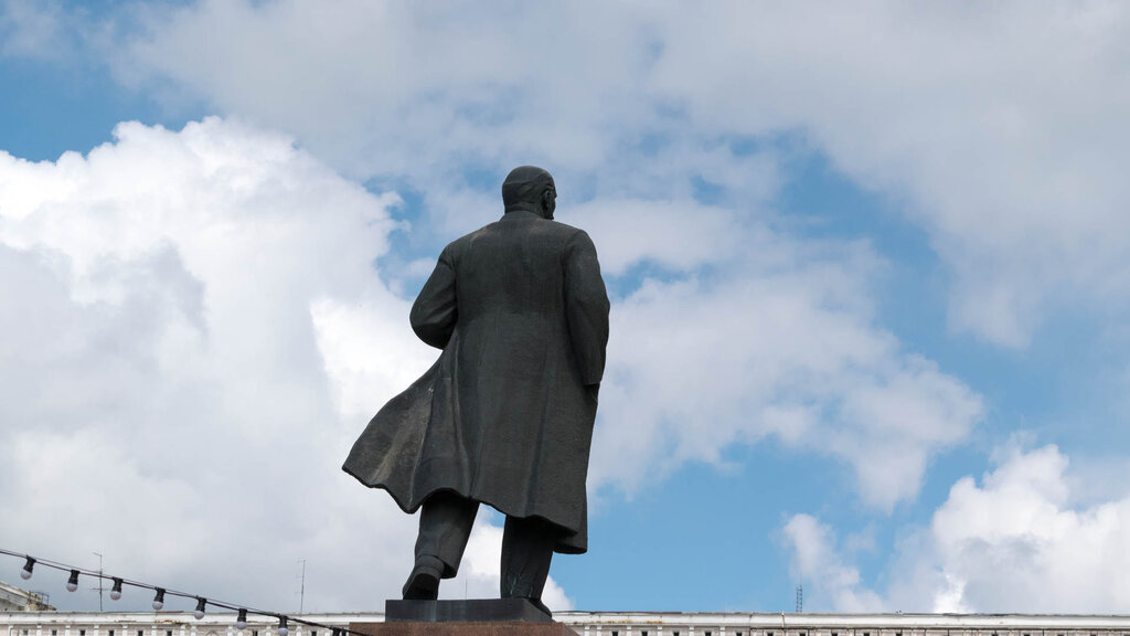 Жанровая скульптура Памятник В.И. Ленину, Челябинск, фото
