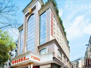 Гостиница Vienna Hotel Yueyang Huarong Avenue Branch