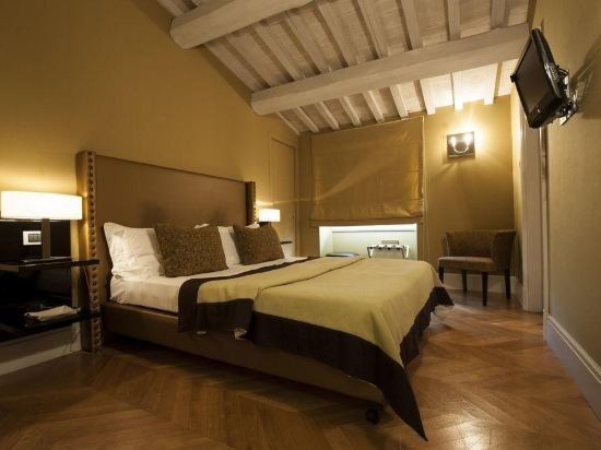 Фото Moses Fountain