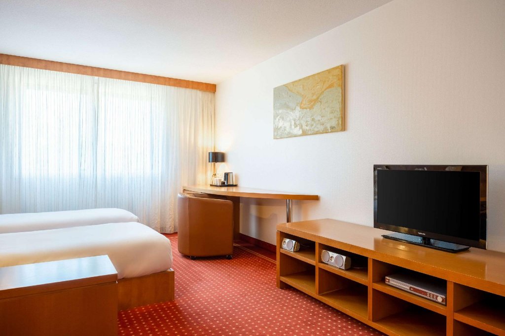 Фото отеля 5