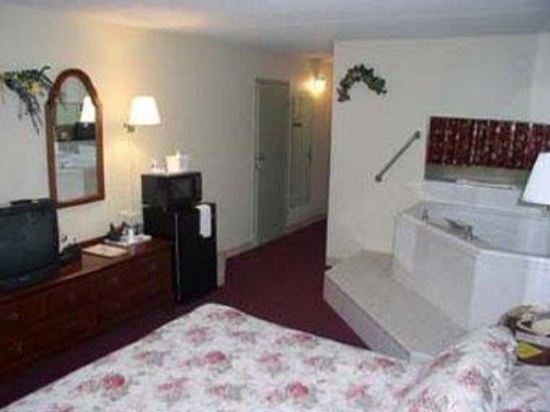 Фото Norwood Inn and Suites Worthington