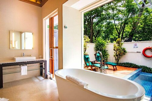 Гостиница Hilton Seychelles Labriz Resort & SPA